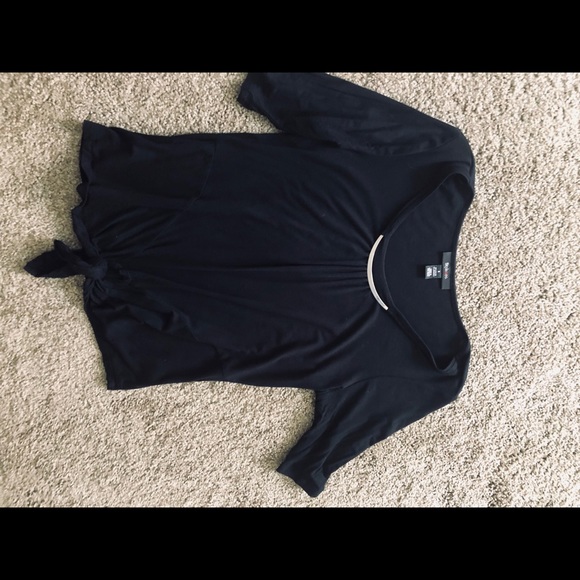 Top - Picture 2 of 2